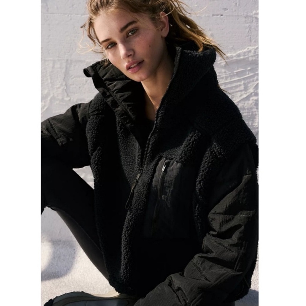 FP movement scenic route pullover - Picture 2 of 2